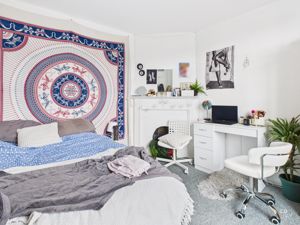 Photo 5- click for photo gallery